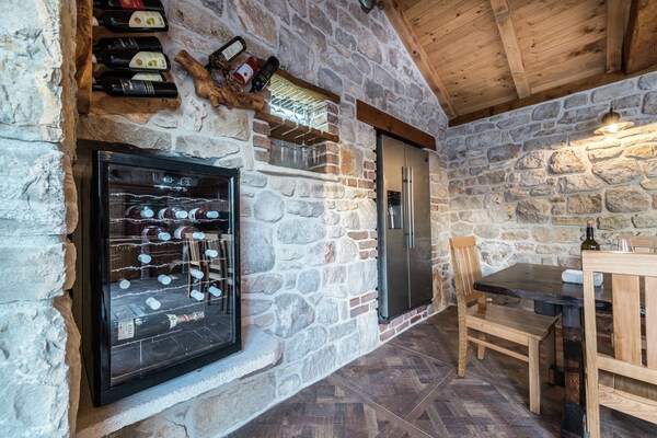 Foto van Villa in Sukošan met Zwembad bij Zee - Vakantiehuis in Sukosan - Facilities