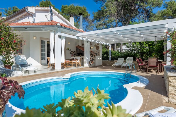 Foto van Vakantiehuis in Molat met zwembad - Vakantiehuis in Brgulje , Molat - PoolOfHouse