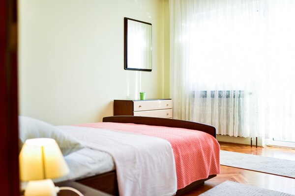 Foto van Appartement in Slivnica met privézwembad - Vakantiehuis in Slivnica - BedRoom