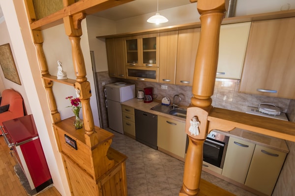 Foto van Vakantiehuis bij Zadar met privézwembad - Vakantiehuis in Islam Latinski - Kitchen