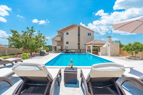 Foto van Modern huis in het rustige Pristeg - Vakantiehuis in Pristeg - ExteriorSummer