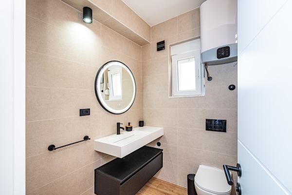 Foto van Modern huis in het rustige Pristeg - Vakantiehuis in Pristeg - BathRoom