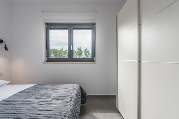 Foto van Villa in Novigrad met Privézwembad en Strand - Vakantiehuis in Novigrad - BedRoom