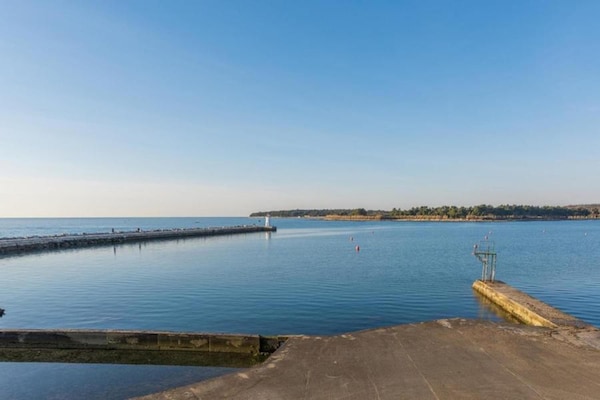 Foto van Villa in Novigrad met Privézwembad en Strand - Vakantiehuis in Novigrad - AreaSummer20KM