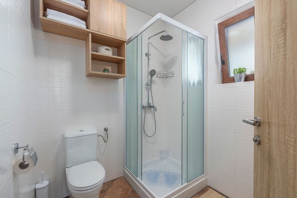 Foto van Villa in Brtonigla met Privézwembad - Vakantiehuis in Brtonigla - BathRoom