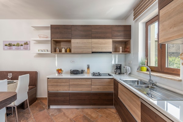 Foto van Villa in Brtonigla met Privézwembad - Vakantiehuis in Brtonigla - Kitchen