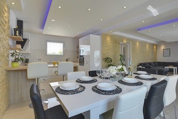 Foto van Appartement in Kroatië bij het Strand - Vakantiehuis in Pula - DiningRoom