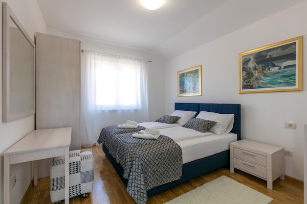 Foto van Villa op Brac Eiland bij Strand & Zwembad - Vakantiehuis in Milna - BedRoom