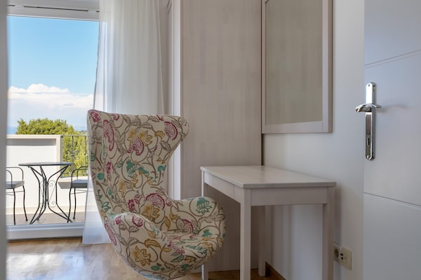 Foto van Villa op Brac Eiland bij Strand & Zwembad - Vakantiehuis in Milna - Ambiance