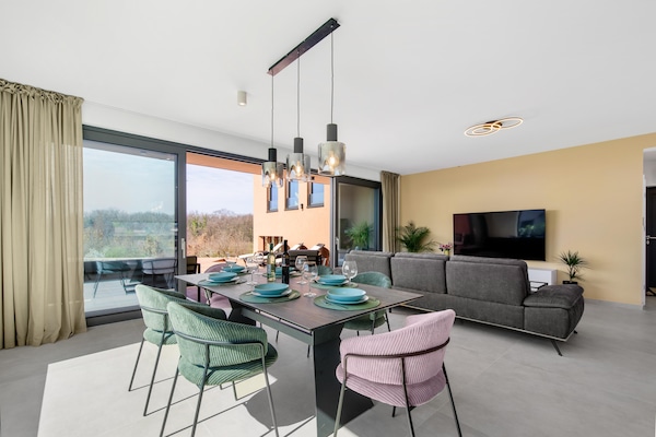 Foto van Appartement in Kroatië bij stranden - Vakantiehuis in Novigrad - LivingRoom