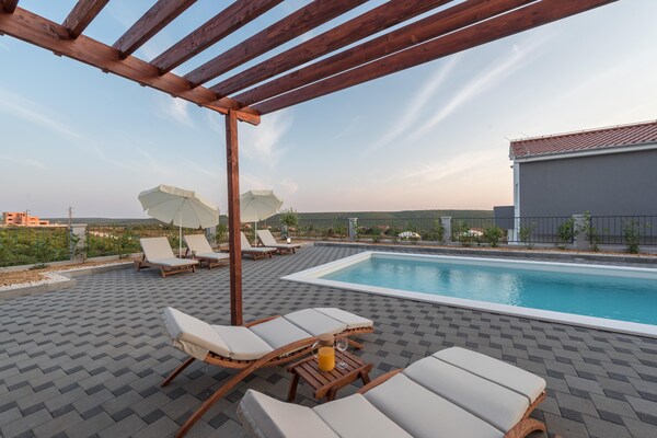 Foto van Appartement in Kroatië bij Adriatische kust - Vakantiehuis in Sukosan - PoolOfHouse