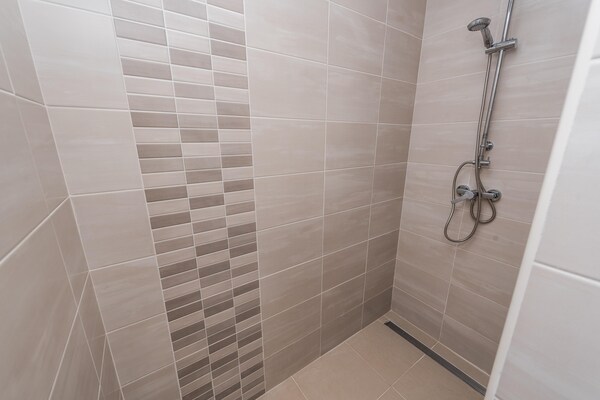 Foto van Appartement in Kroatië bij Adriatische Kust - Vakantiehuis in Sukosan - BathRoom