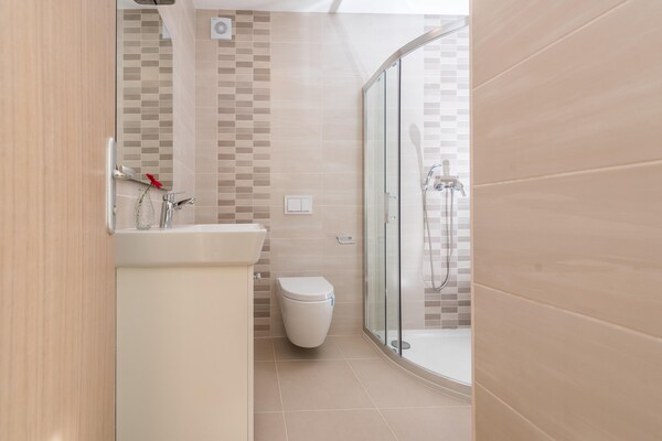 Foto van Appartement in Kroatië bij Adriatische Zee - Vakantiehuis in Sukosan - BathRoom