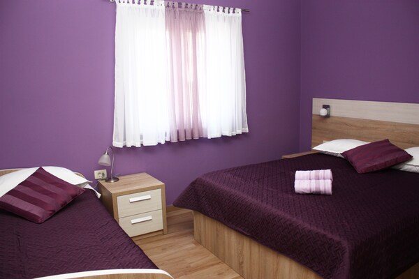 Foto van Grebastica Villa aan het zwembad - Vakantiehuis in Grebastica - BedRoom