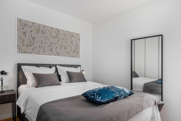 Foto van Luxe villa met zeezicht en verwarmd zwembad - Vakantiehuis in Kaštela - BedRoom