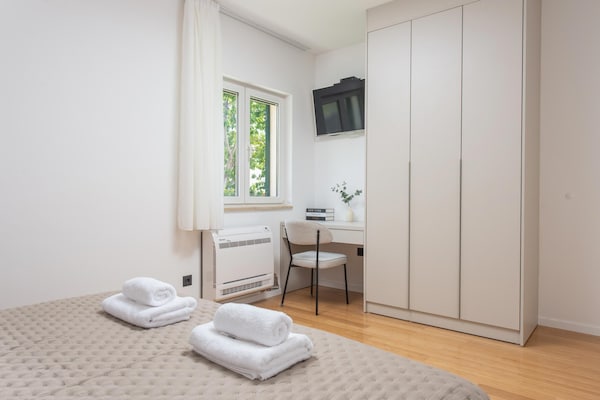 Foto van Villa aan de kust met verwarmd zwembad nabij Split - BedRoom