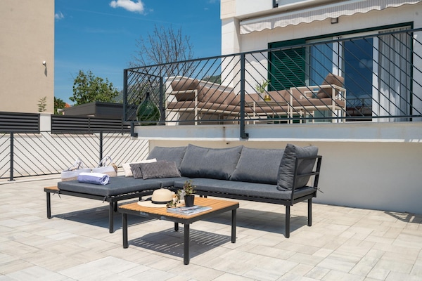 Foto van Villa aan de kust met verwarmd zwembad nabij Split - Facilities