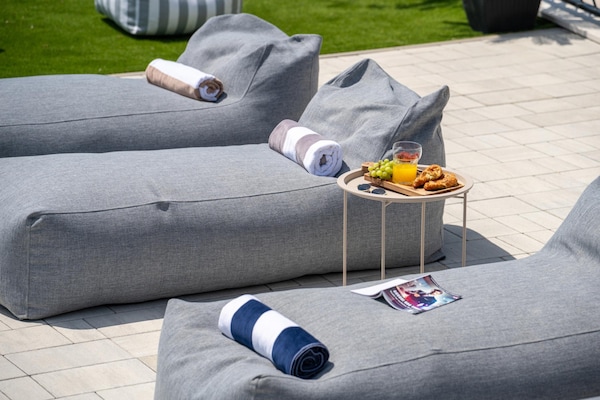 Foto van Villa aan de kust met verwarmd zwembad nabij Split - Wellness