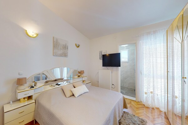 Foto van Prachtig vakantiehuis met privésauna - Vakantiehuis in Neoric - BedRoom