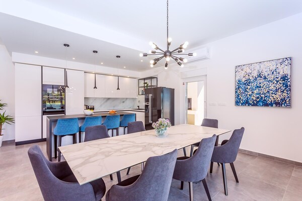 Foto van Luxe villa-retraite in Šestanovac - Vakantiehuis in Šestanovac - Kitchen