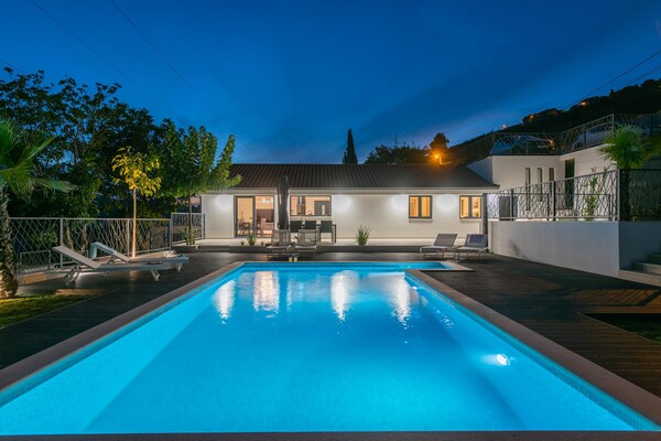 Foto van Ontspannen familievilla in Naklice - Vakantiehuis in Naklice - PoolOfHouse