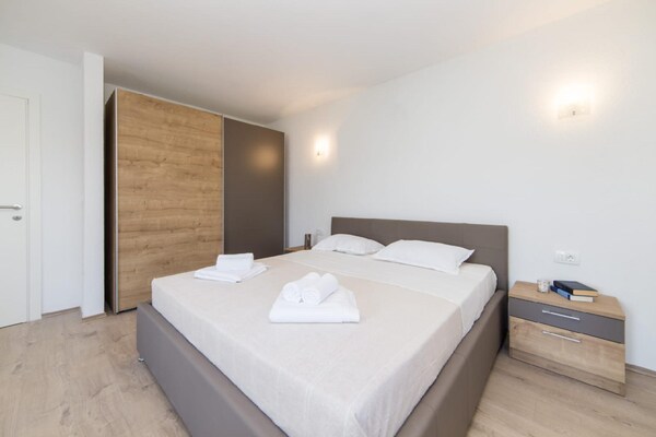 Foto van Paradijselijke villa op het platteland - Vakantiehuis in Split-Dalmatia County - BedRoom