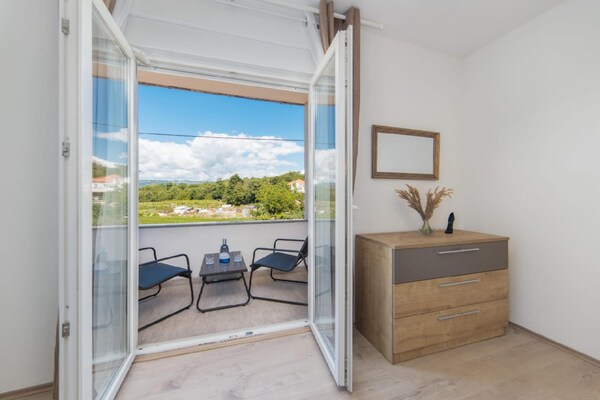 Foto van Paradijselijke villa op het platteland - Vakantiehuis in Split-Dalmatia County - TerraceBalcony