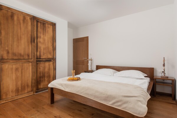 Foto van Gezellige villa voor 8 met zwembad en jacuzzi - Vakantiehuis in Šumet - BedRoom