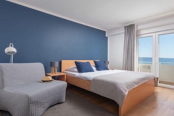 Foto van Villa aan het strand met bubbelbad - Vakantiehuis in Podstrana - BedRoom