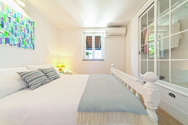 Foto van Vrijstaand vakantiehuis in Baska Voda met privézwembad - BedRoom
