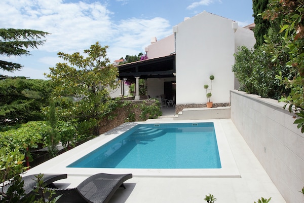 Foto van Vrijstaand vakantiehuis in Baska Voda met privézwembad - PoolOfHouse