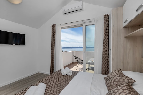 Foto van Prachtige villa met zwembad - Vakantiehuis in Drasnice - BedRoom