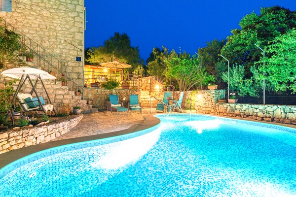 Foto van Schitterend vakantiehuis in Milna met zwembad - Vakantiehuis in Milna - PoolOfHouse