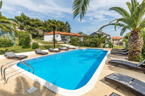 Foto van Ontsnapping aan de kust van Bibinje - Vakantiehuis in Bibinje - ExteriorSummer