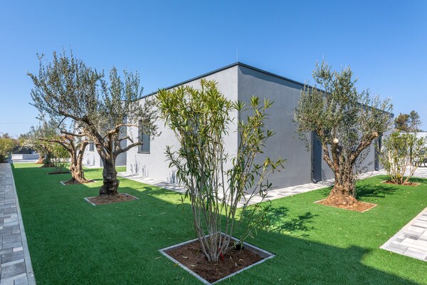 Foto van Vakantiehuis in Vir bij Jadro Strand - Vakantiehuis in Vir - GardenSummer