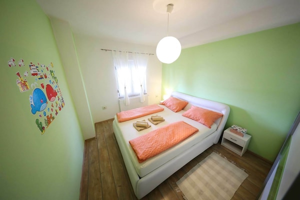 Foto van Villa in Poličnik met zwembad bij Zadar - Vakantiehuis in Poličnik - BedRoom
