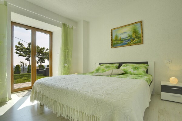Foto van Villa in Lupoglav met zwembad bij zee - Vakantiehuis in DOLENJA VAS (LUPOGLAV) - BedRoom