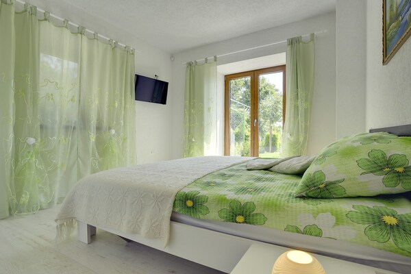 Foto van Villa in Lupoglav met zwembad bij zee - Vakantiehuis in DOLENJA VAS (LUPOGLAV) - BedRoom