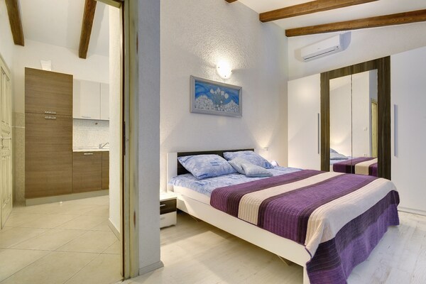 Foto van Villa in Lupoglav met zwembad bij zee - Vakantiehuis in DOLENJA VAS (LUPOGLAV) - BedRoom