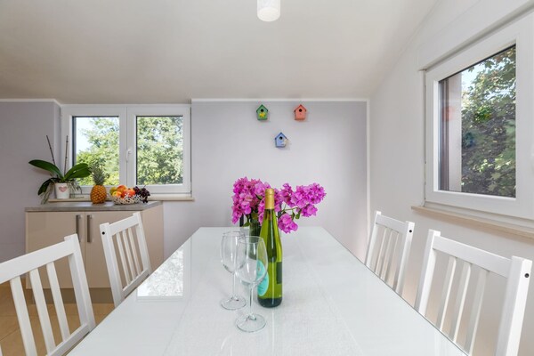 Foto van Villa in Pula bij Romeins Amphitheater - Vakantiehuis in Pula - DiningRoom