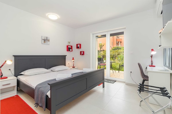 Foto van Villa Ziziphus - Private Pool with Jacuzzi - Vakantiehuis in Premantura - BedRoom