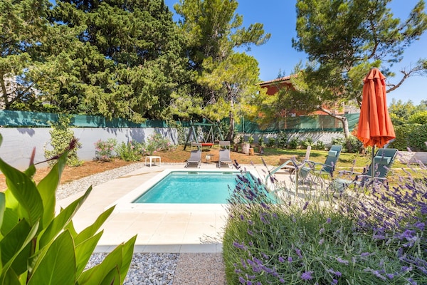 Foto van Villa Ziziphus - Private Pool with Jacuzzi - Vakantiehuis in Premantura - GardenSummer