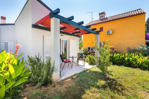 Foto van Villa Ziziphus - Private Pool with Jacuzzi - Vakantiehuis in Premantura - Outdoor