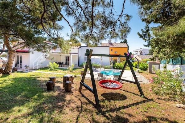 Foto van Villa Ziziphus - Private Pool with Jacuzzi - Vakantiehuis in Premantura - GardenSummer