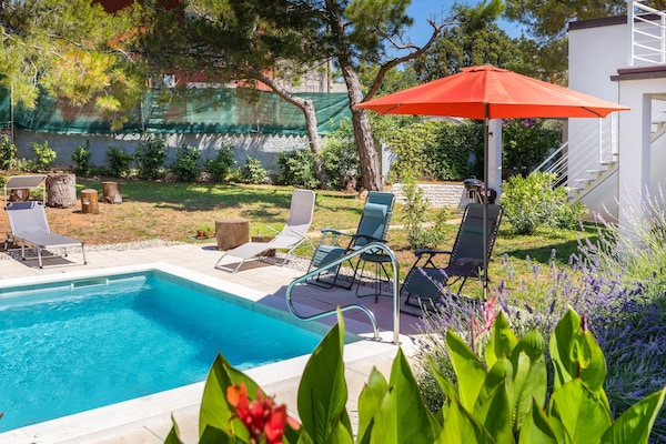 Foto van Villa Ziziphus - Private Pool with Jacuzzi - Vakantiehuis in Premantura - PoolOfHouse