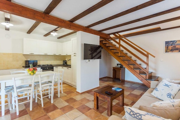 Foto van Vakantiehuis in Pjescana Uvala vlakbij het strand - Vakantiehuis in Pješčana uvala - Landing