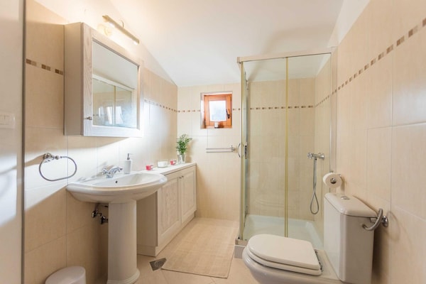 Foto van Vakantiehuis in Pjescana Uvala vlakbij het strand - Vakantiehuis in Pješčana uvala - BathRoom