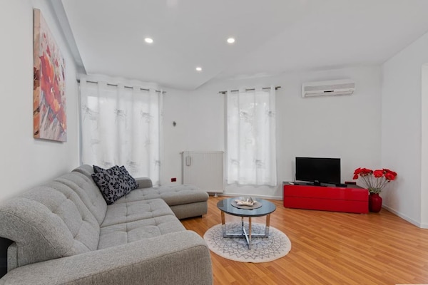 Foto van Villa in Vintijan met privézwembad - Vakantiehuis in Vintijan - LivingRoom