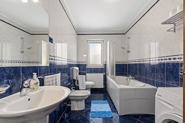 Foto van Villa in Vintijan met privézwembad - Vakantiehuis in Vintijan - BathRoom