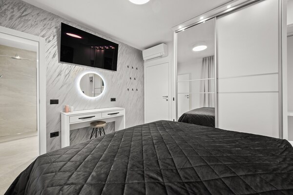 Foto van Villa in Pula bij Hidrobaza Strand - Vakantiehuis in Štinjan - BedRoom
